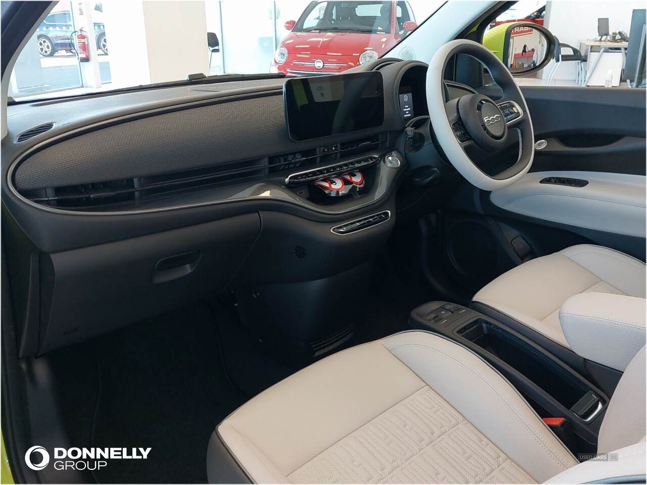 Dec 2024 Fiat 500 87kW 42kWh 2dr Auto