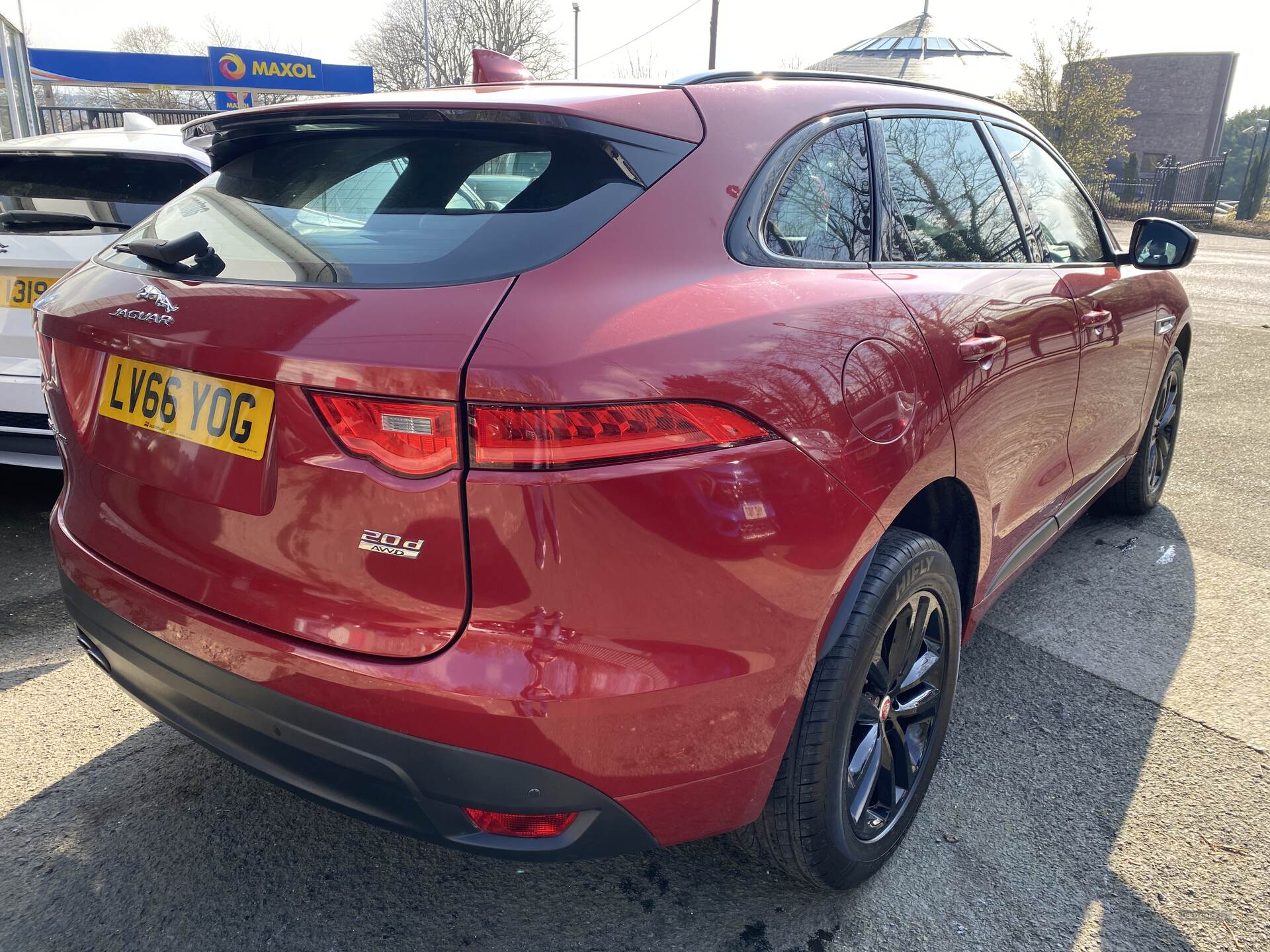 Nov 2016 Jaguar F-Pace 2.0d R-Sport 5dr Auto AWD