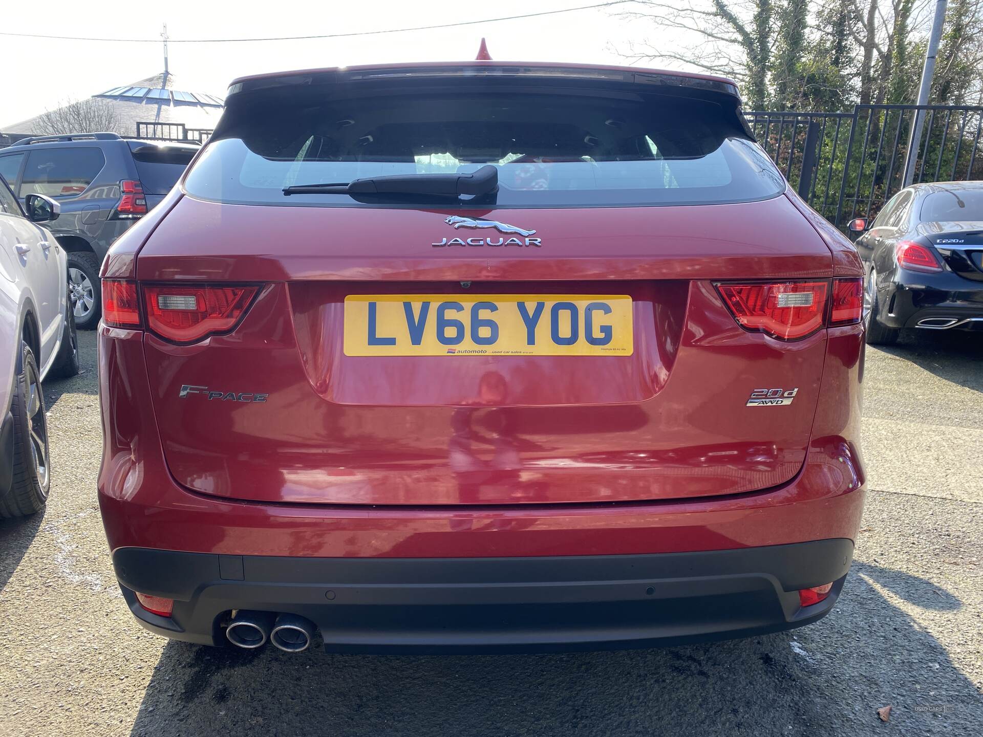 Nov 2016 Jaguar F-Pace 2.0d R-Sport 5dr Auto AWD