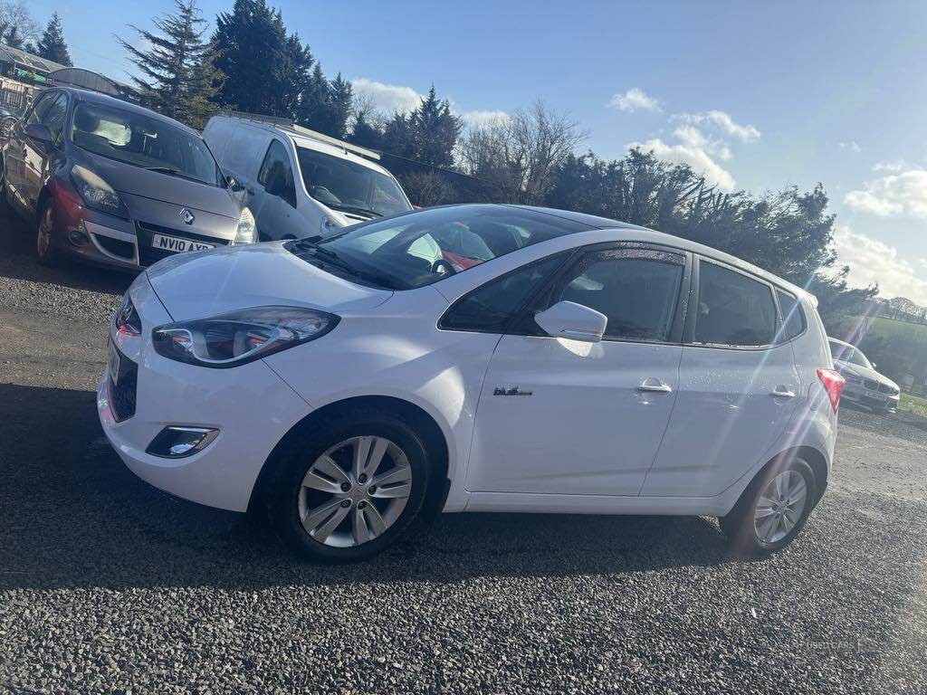 Jan 2015 Hyundai ix20 1.6 CRDi Blue Drive Style 5dr