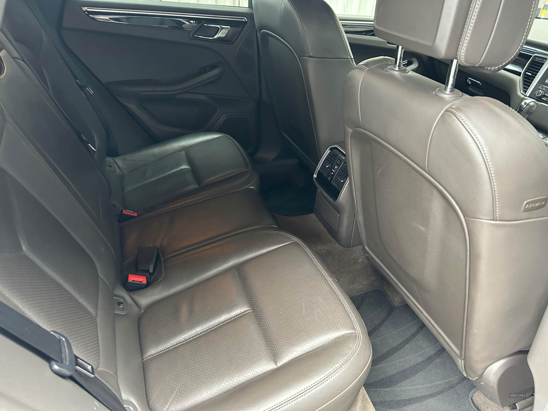May 2016 Porsche Macan S Diesel 5dr PDK