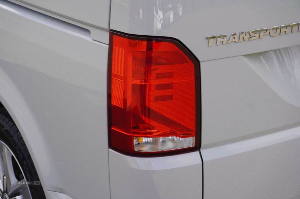 Jun 2023 Volkswagen Transporter 2.0 TDI 150 Highline Kombi Van