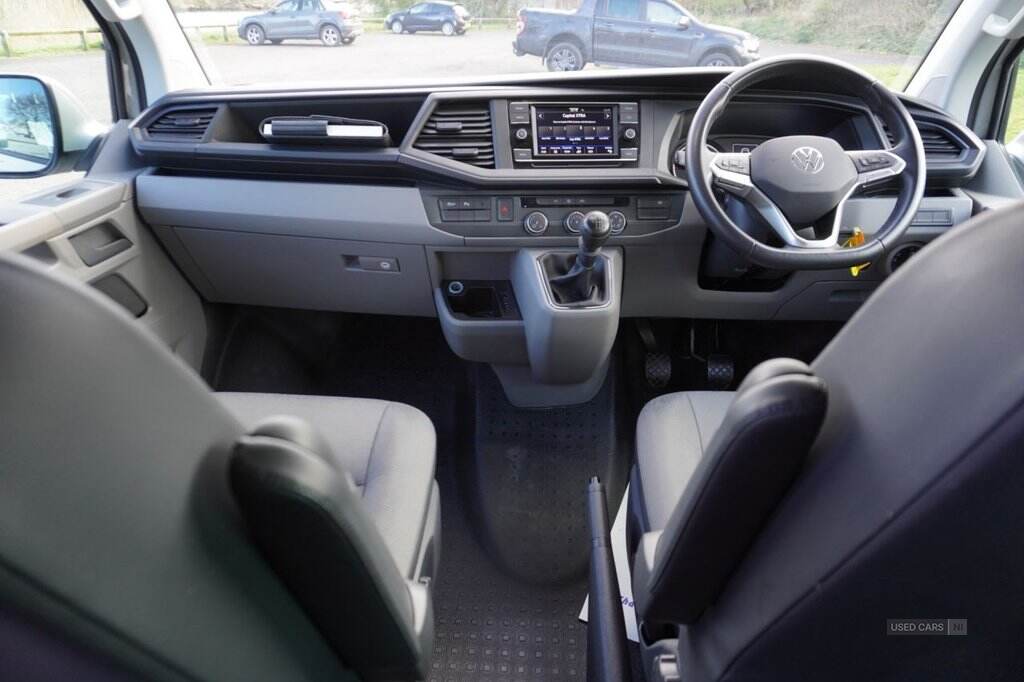 Jun 2023 Volkswagen Transporter 2.0 TDI 150 Highline Kombi Van