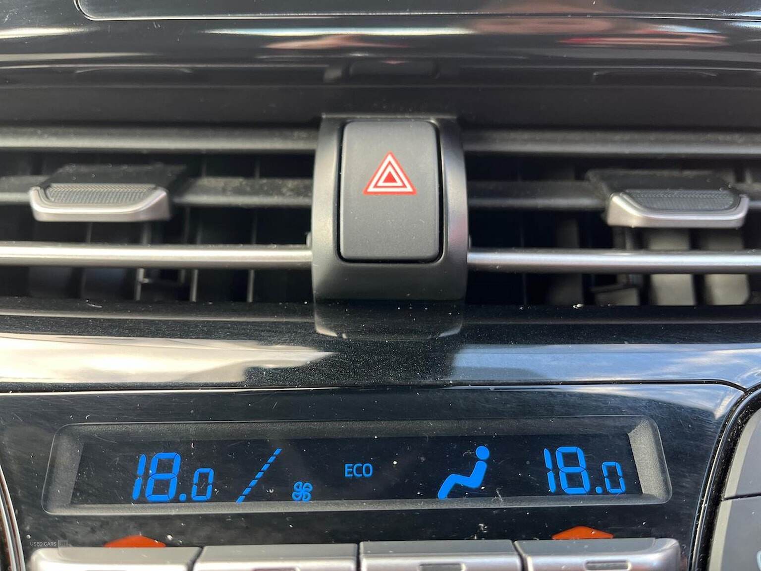 Mar 2017 Toyota C-HR 1.8 Hybrid Icon 5Dr Cvt