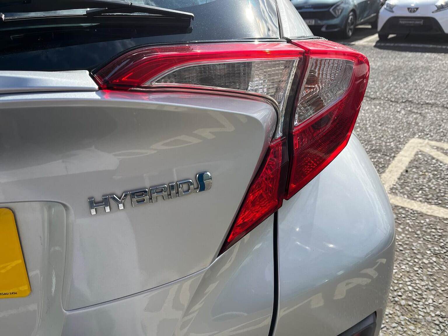 Mar 2017 Toyota C-HR 1.8 Hybrid Icon 5Dr Cvt