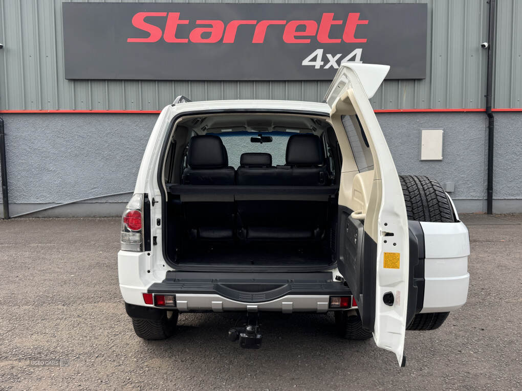 Dec 2013 Mitsubishi Shogun 3.2 DI-DC [197] Warrior 3dr Auto