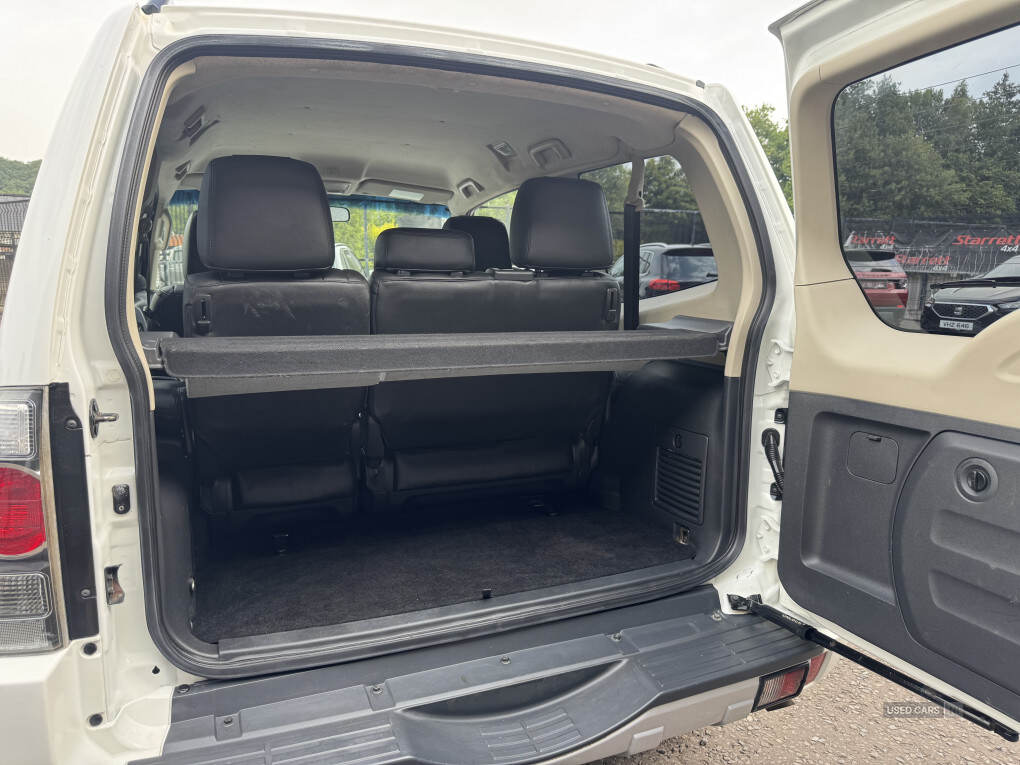 Dec 2013 Mitsubishi Shogun 3.2 DI-DC [197] Warrior 3dr Auto
