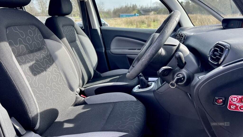 Feb 2011 Citroen C3 Picasso 1.6 HDi 8V Blackcherry 5dr
