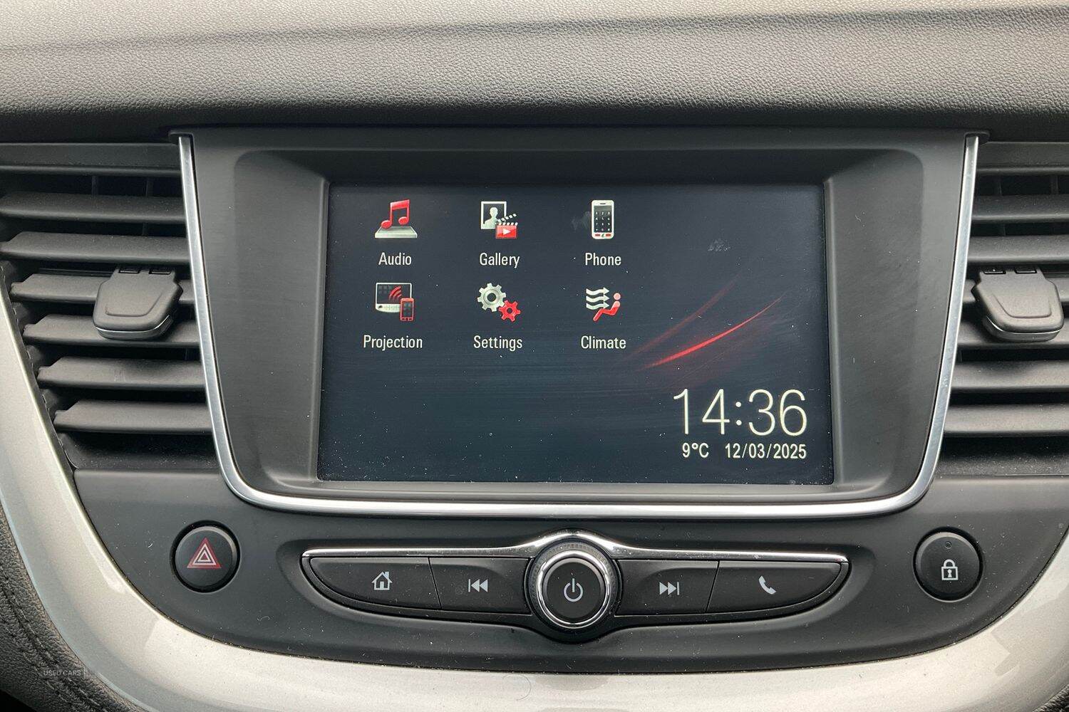 Sep 2018 Vauxhall Grandland X 1.6 Turbo D SE 5dr