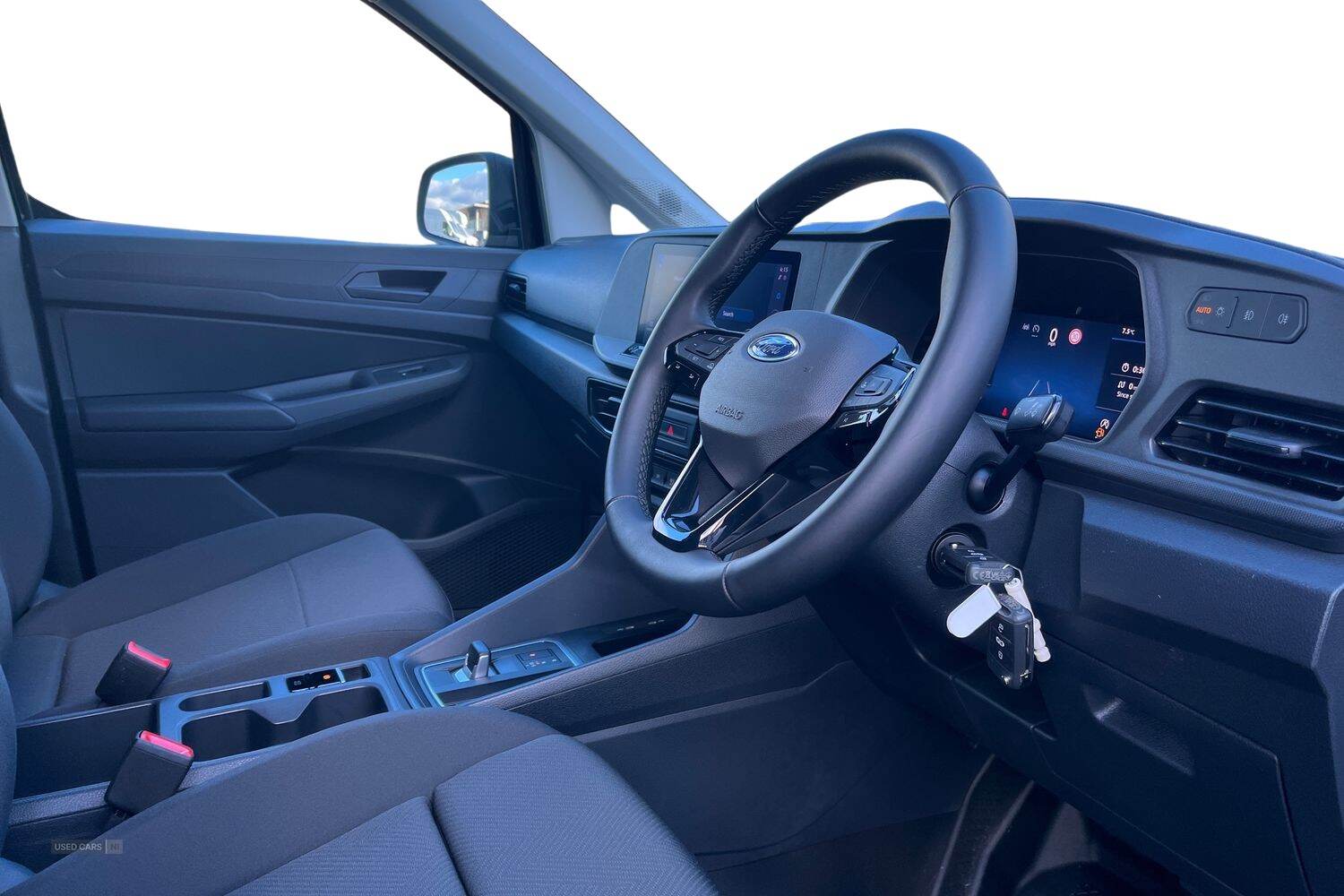 Ford Transit Connect 240 Trend L1 SWB 122PS AUTO 7 Speed, FRONT AND REAR PARKING AID, IN STOCK