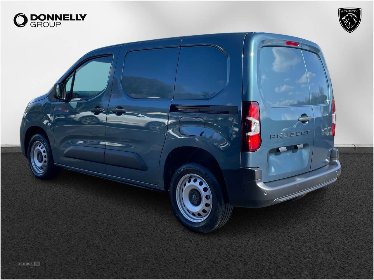 Jan 2025 Peugeot Partner 1.5 BlueHDi 100 Professional Plus Van