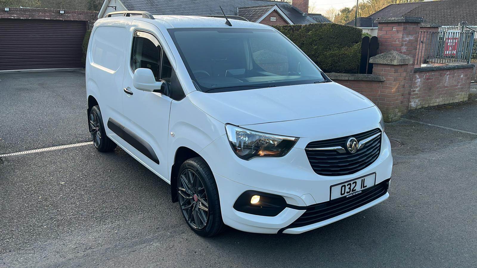 Jan 2021 Vauxhall Combo 2300 1.5 Turbo D 100ps H1 Sportive Van