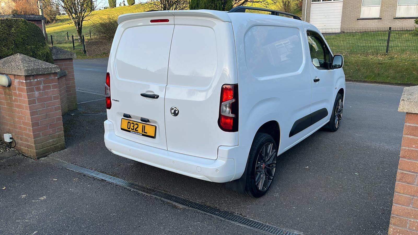 Jan 2021 Vauxhall Combo 2300 1.5 Turbo D 100ps H1 Sportive Van