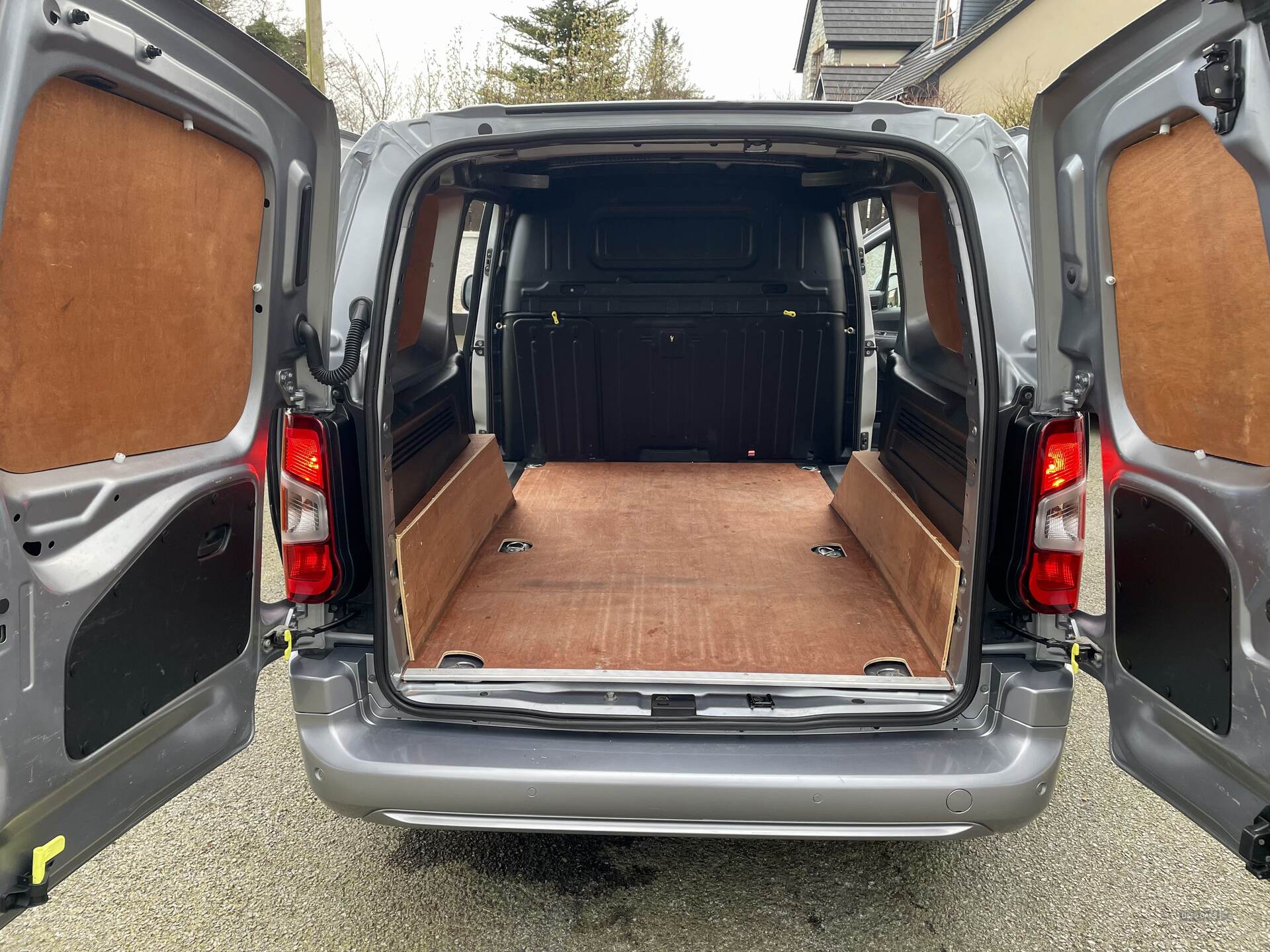 Nov 2020 Citroen Berlingo 1.5 BlueHDi 950Kg Driver 130ps [6Speed] [S/S]