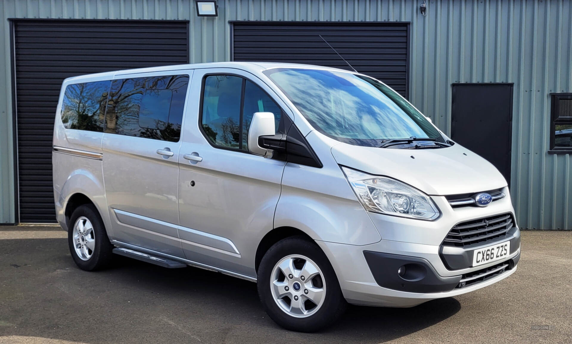 Nov 2016 Ford Tourneo 2.0 TDCi 170ps Low Roof 8 Seater Titanium