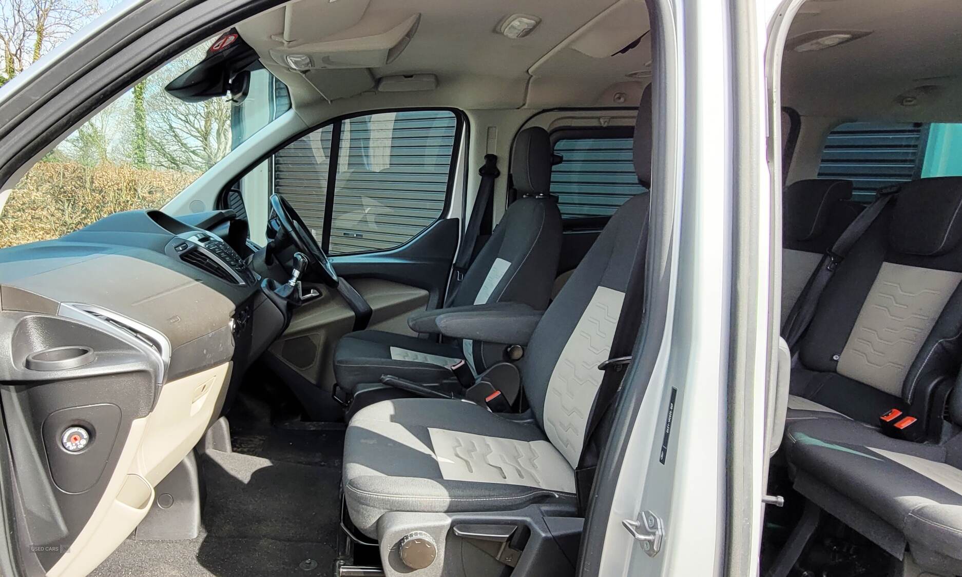 Nov 2016 Ford Tourneo 2.0 TDCi 170ps Low Roof 8 Seater Titanium