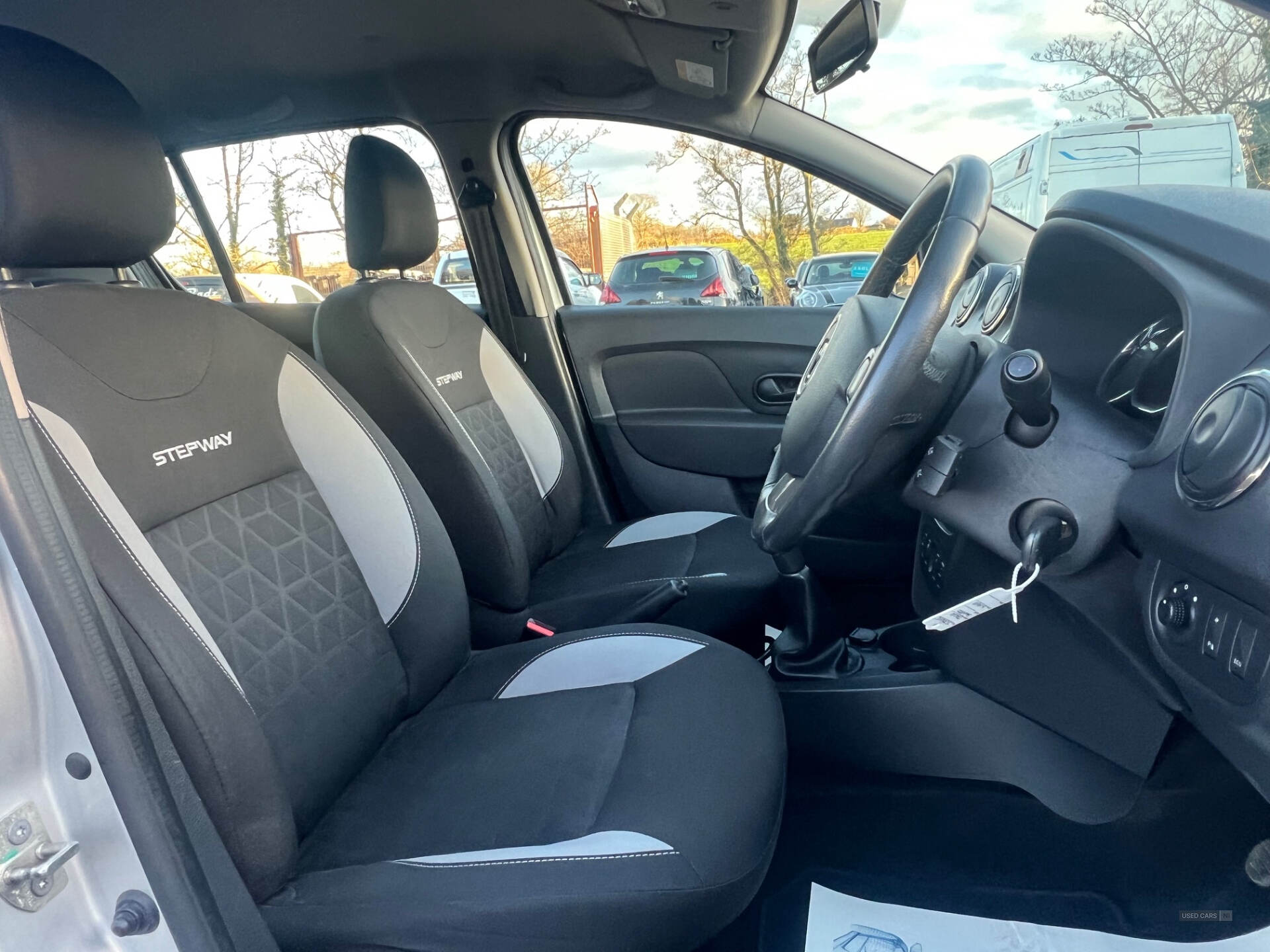 Sep 2014 Dacia Sandero Stepway 1.5 dCi Laureate 5dr