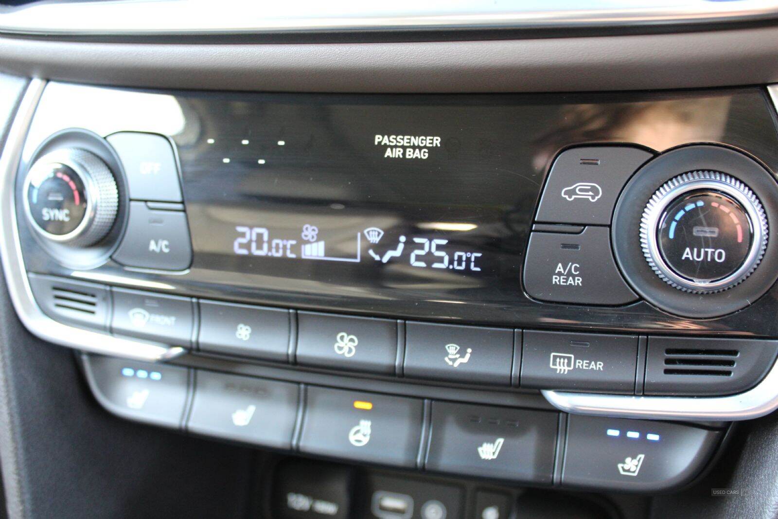 Apr 2019 Hyundai Santa Fe 2.2 CRDi Premium SE 5dr 4WD Auto