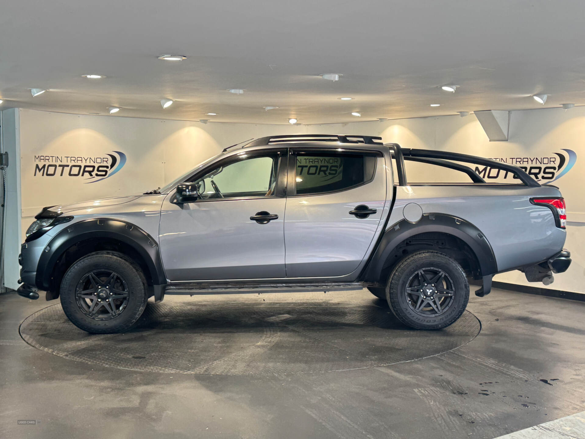 Nov 2018 Mitsubishi L200 Double Cab DI-D 181 Barbarian SVP II 4WD
