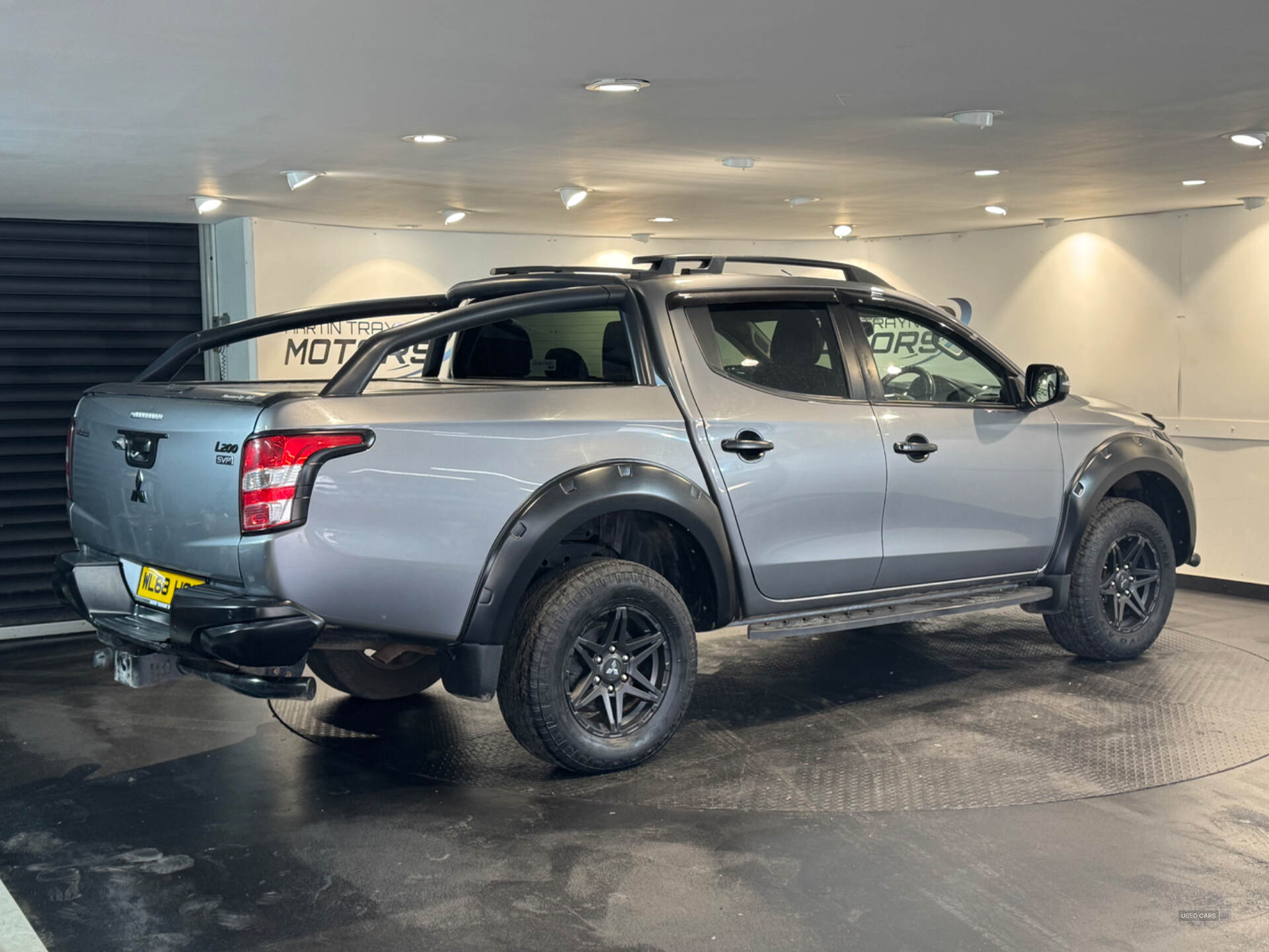 Nov 2018 Mitsubishi L200 Double Cab DI-D 181 Barbarian SVP II 4WD