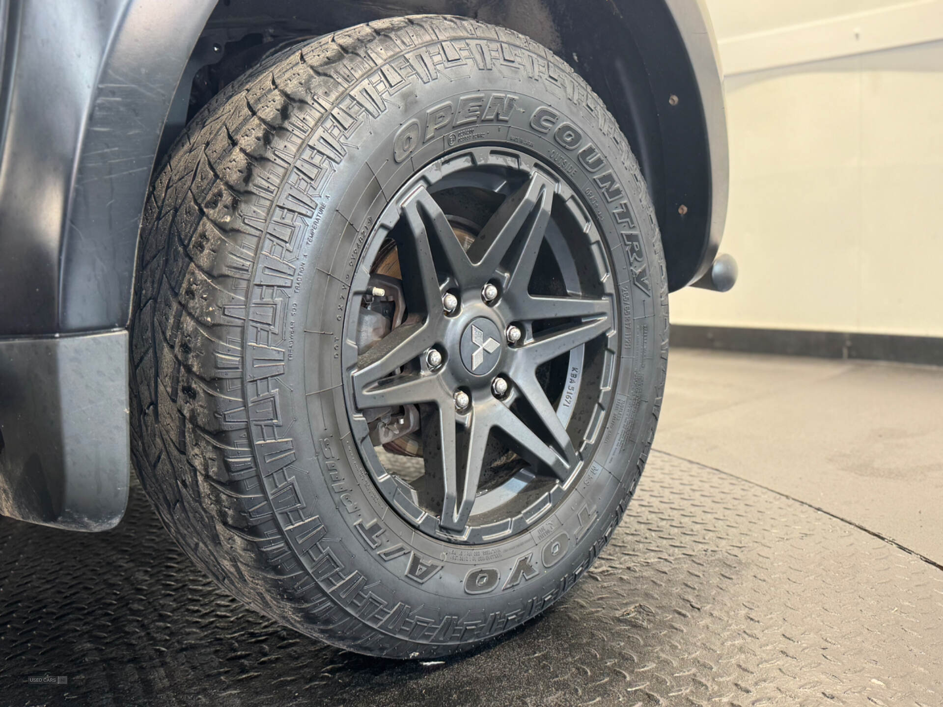Nov 2018 Mitsubishi L200 Double Cab DI-D 181 Barbarian SVP II 4WD