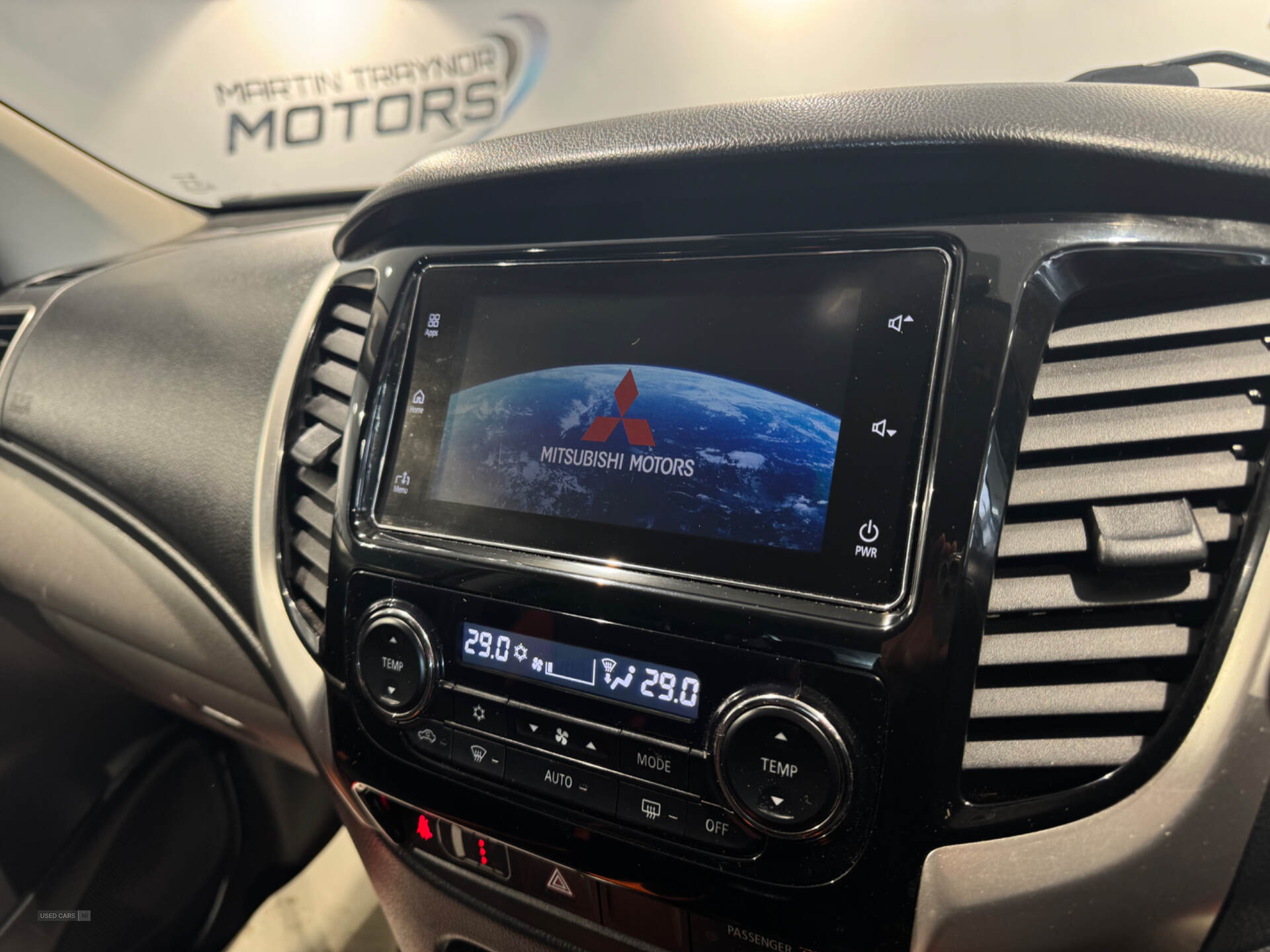 Nov 2018 Mitsubishi L200 Double Cab DI-D 181 Barbarian SVP II 4WD