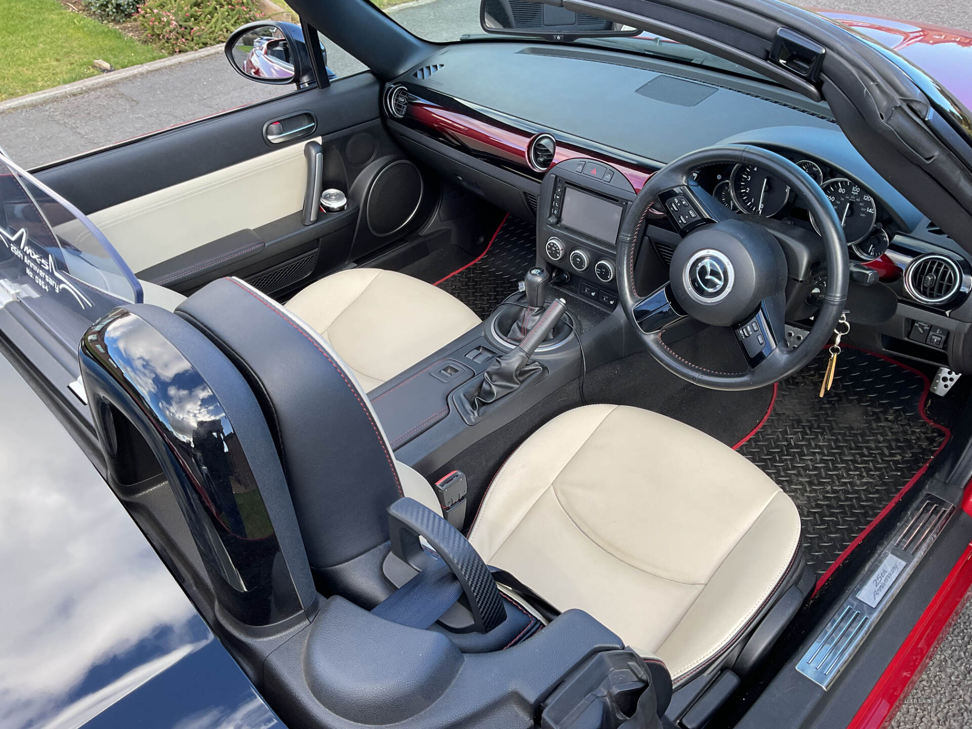 Sep 2014 Mazda MX-5 2.0i 25th Anniversary 2dr