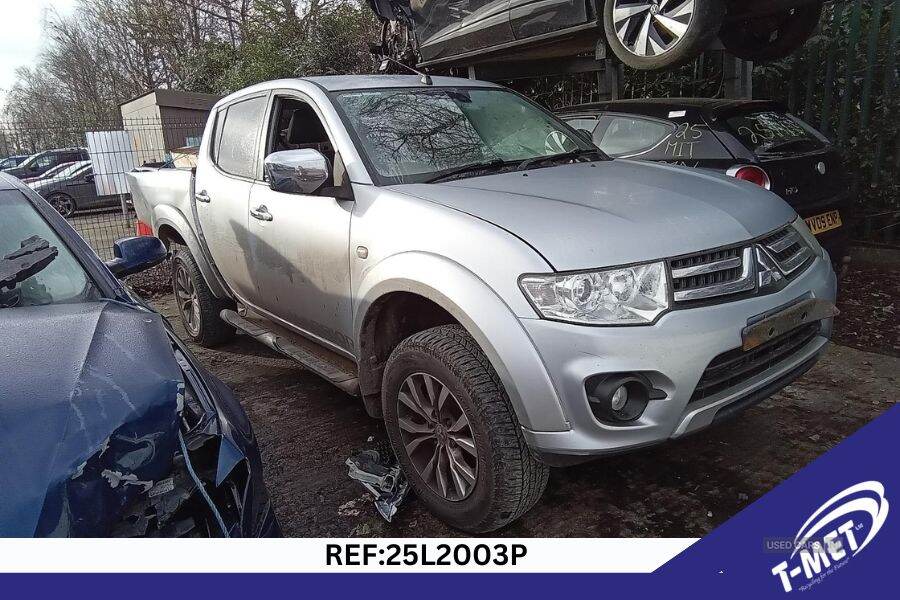 Jun 2015 Mitsubishi L200 D/Cab DI-D Warrior II 4WD 176Bhp [2010]