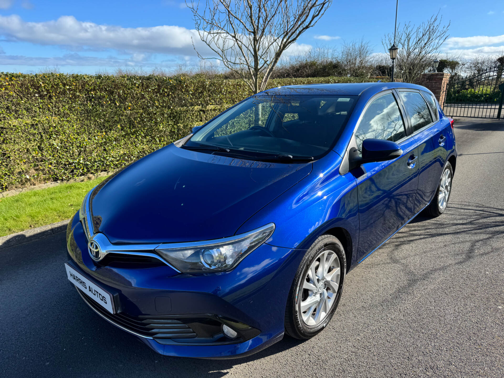 Sep 2015 Toyota Auris 1.6 D-4D Business Edition 5dr