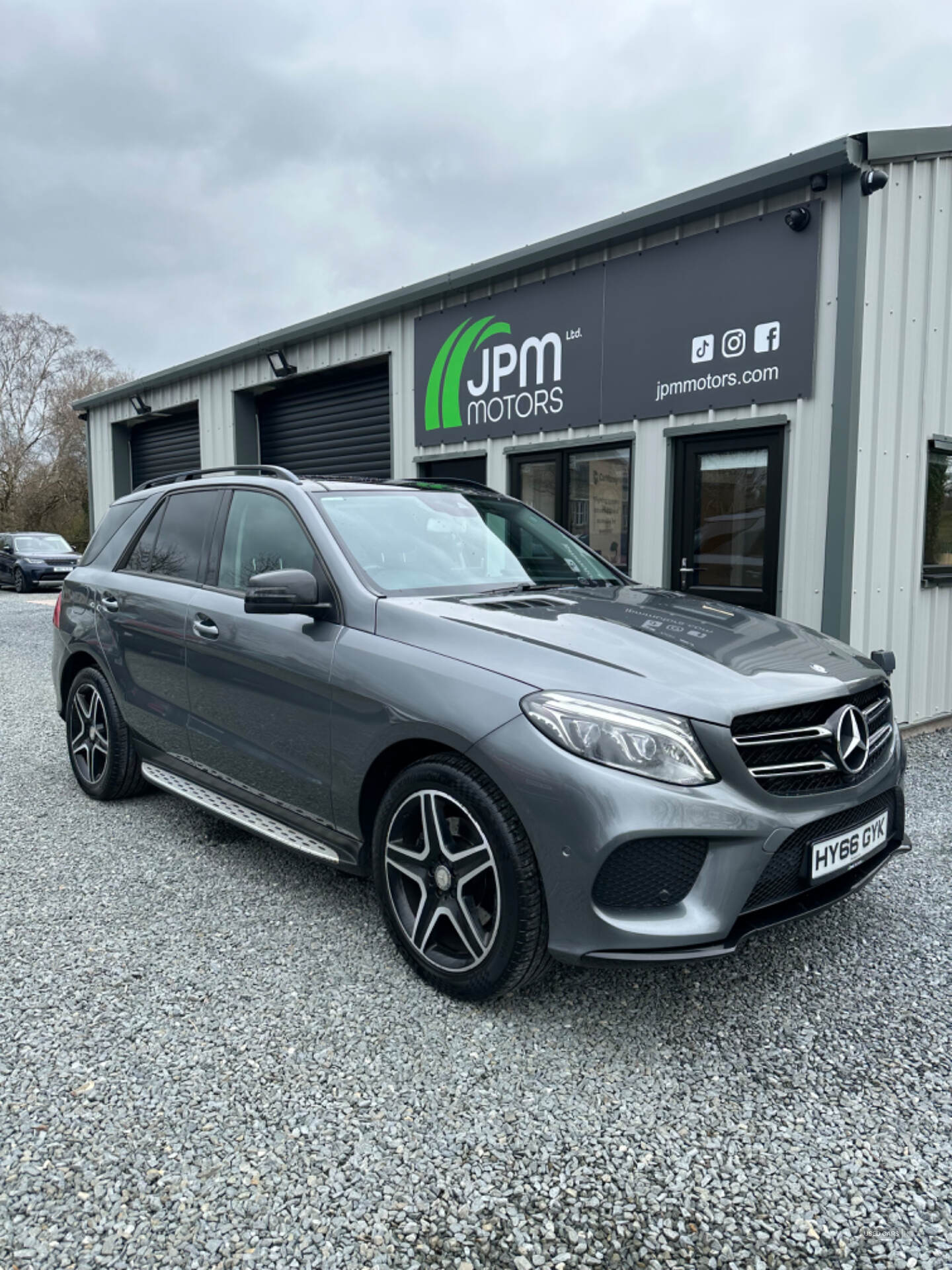 Nov 2016 Mercedes GLE-Class GLE 350d 4Matic AMG Line Premium 5dr 9G-Tronic