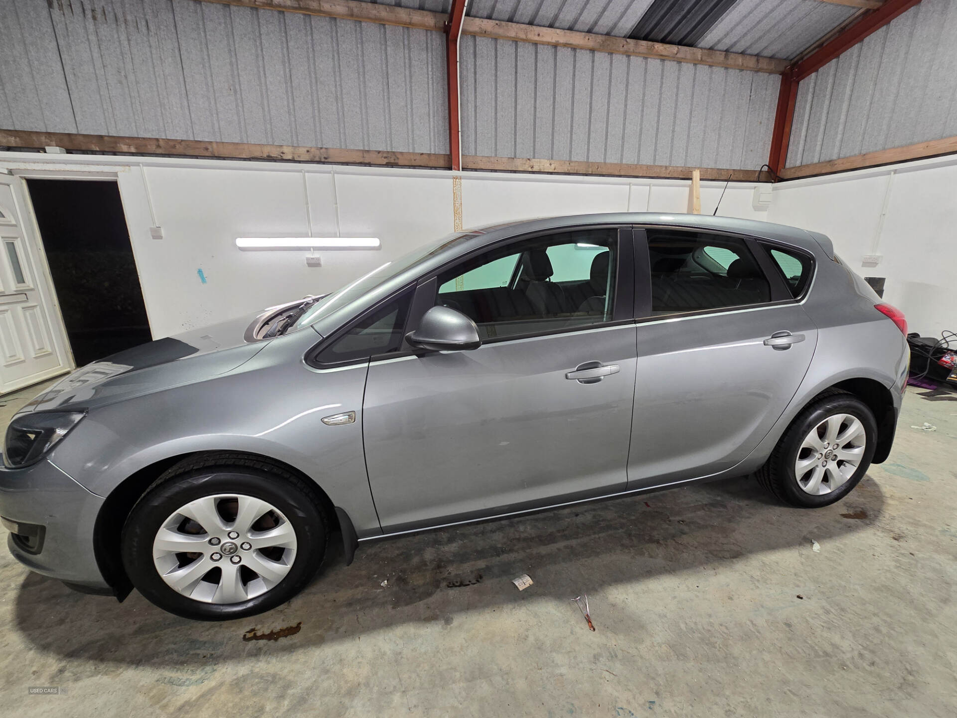 Feb 2015 Vauxhall Astra 1.3 CDTi 16V ecoFLEX Design 5dr