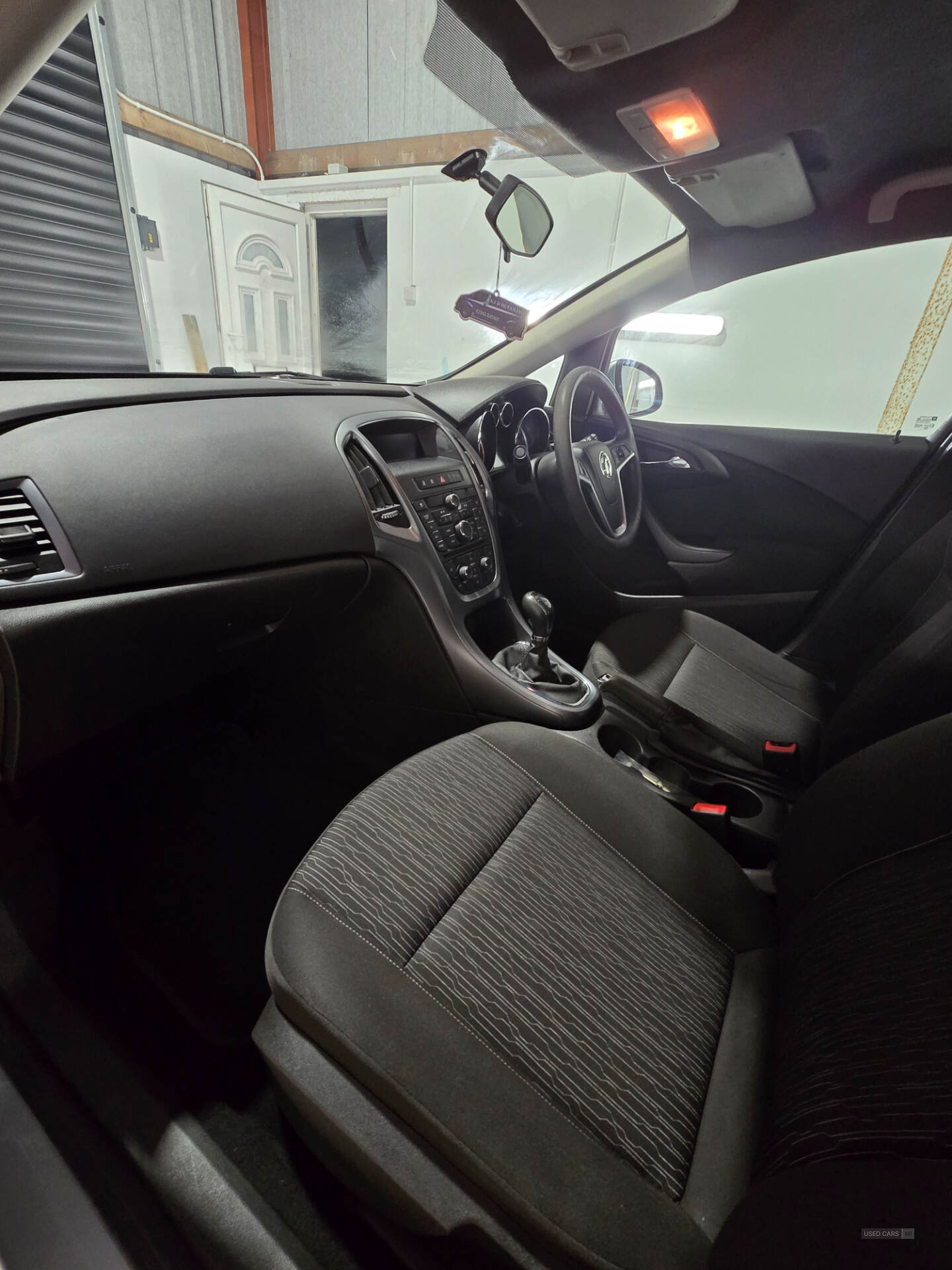 Feb 2015 Vauxhall Astra 1.3 CDTi 16V ecoFLEX Design 5dr