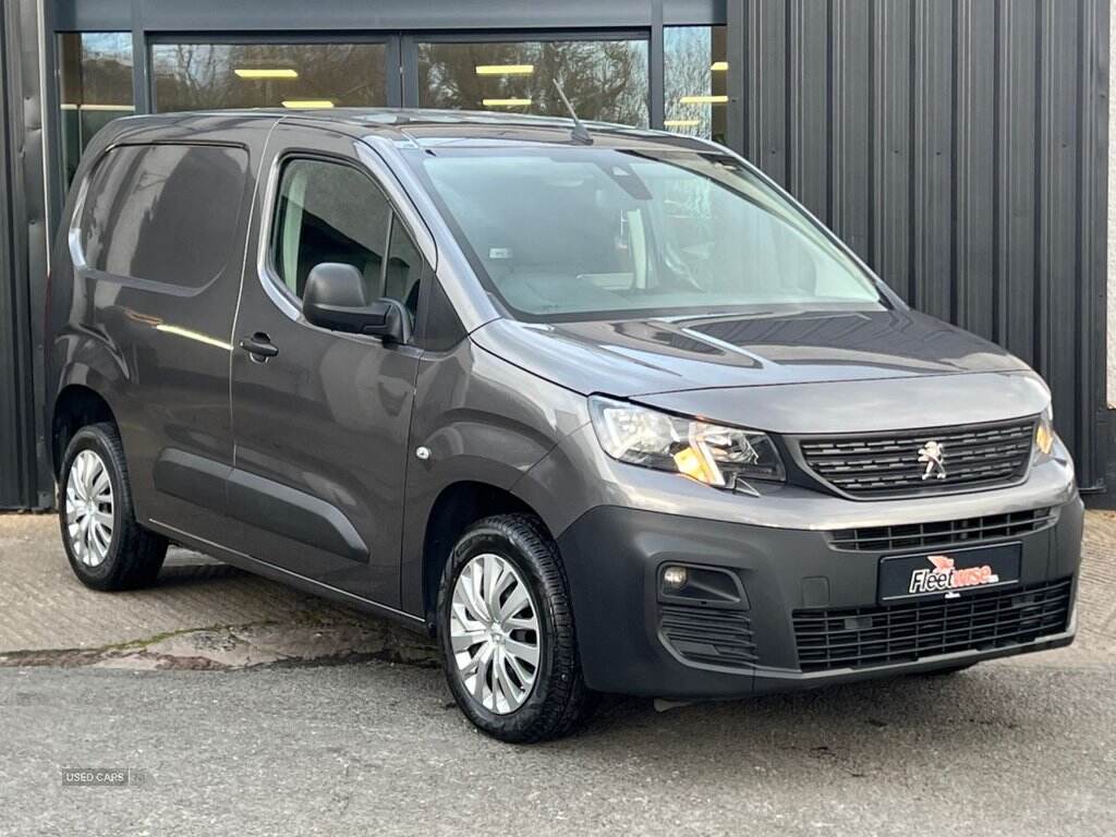 Oct 2021 Peugeot Partner 1000 1.5 BlueHDi 130 Professional Premium Van EAT8
