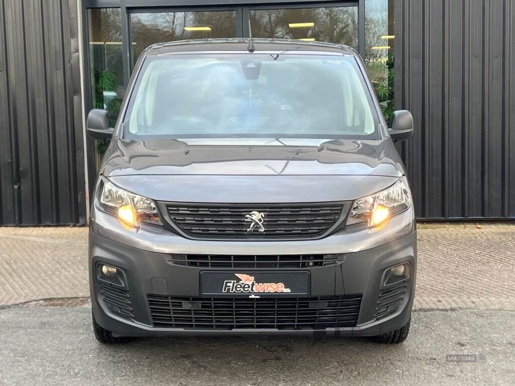 Oct 2021 Peugeot Partner 1000 1.5 BlueHDi 130 Professional Premium Van EAT8