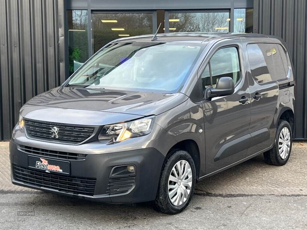 Oct 2021 Peugeot Partner 1000 1.5 BlueHDi 130 Professional Premium Van EAT8
