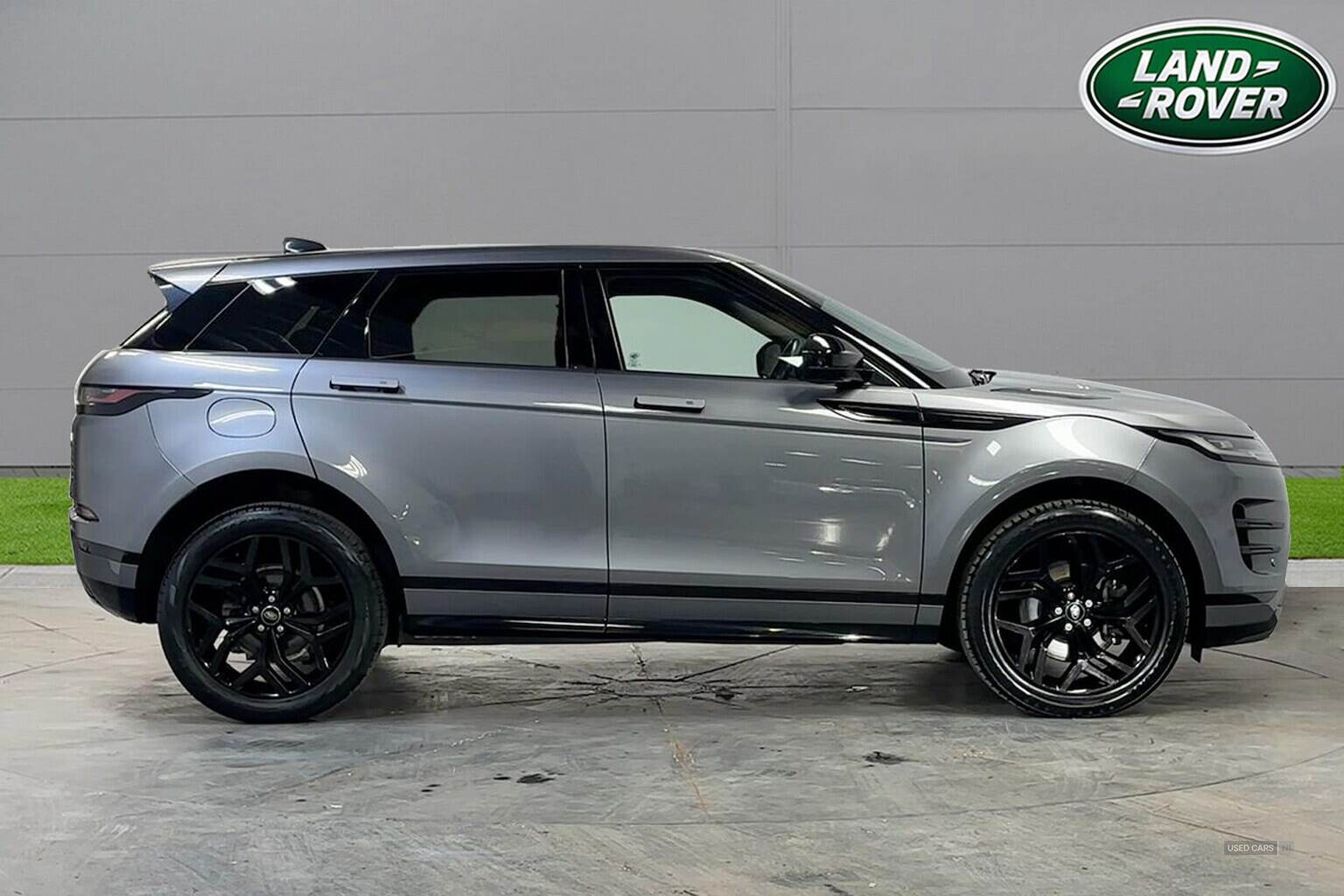 Mar 2022 Land Rover Range Rover Evoque 2.0 D200 R-Dynamic Hse 5Dr Auto