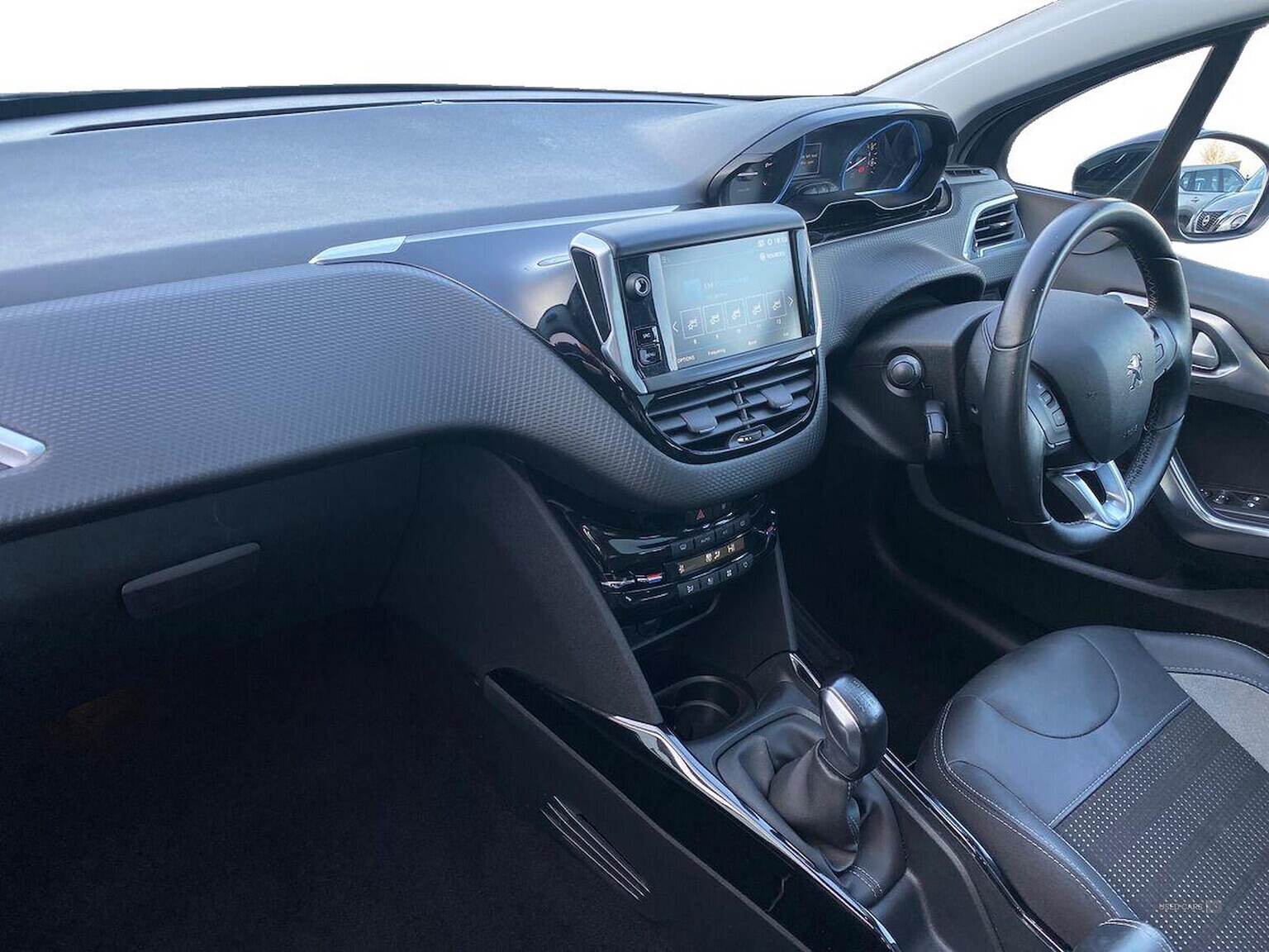 Mar 2019 Peugeot 2008 1.2 Puretech Allure Premium 5Dr [Start Stop]
