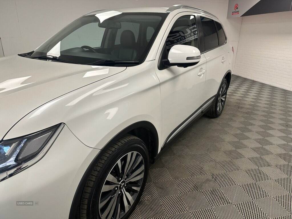Nov 2019 Mitsubishi Outlander 2.0 Exceed 5dr CVT