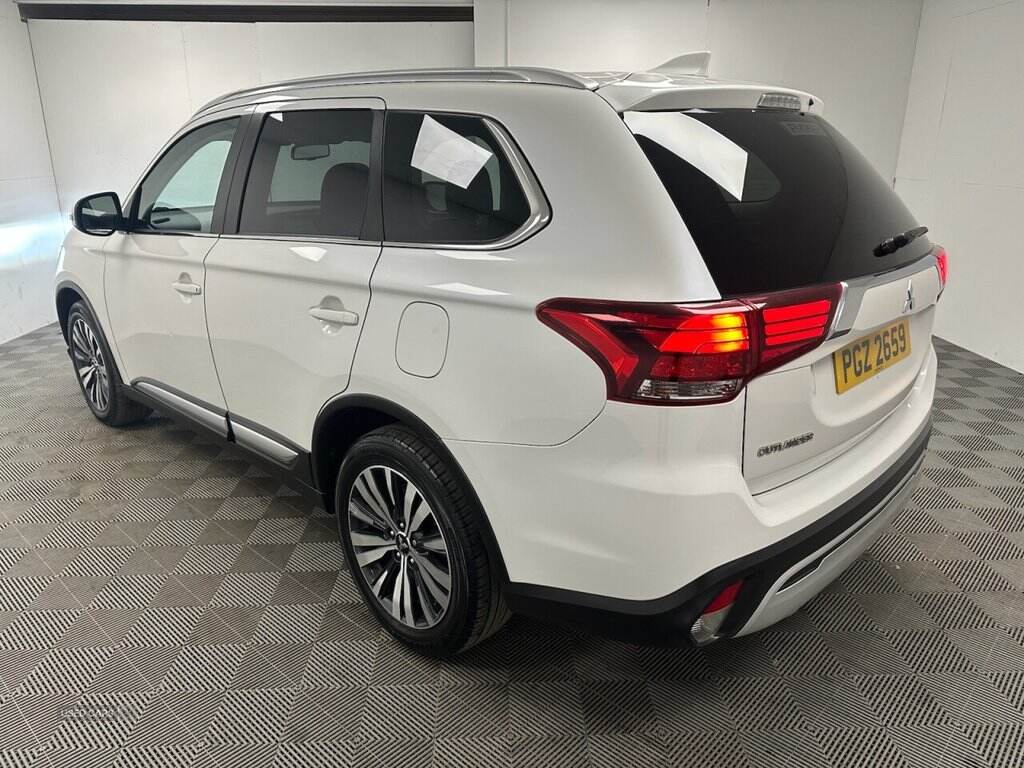 Nov 2019 Mitsubishi Outlander 2.0 Exceed 5dr CVT