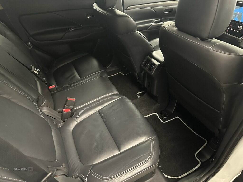Nov 2019 Mitsubishi Outlander 2.0 Exceed 5dr CVT
