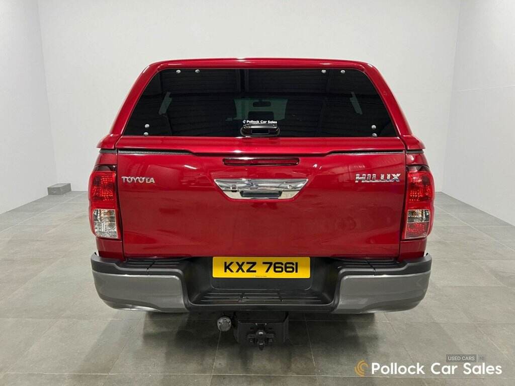 Jun 2017 Toyota Hi-lux Icon D/Cab Pick Up 2.4 D-4D Auto