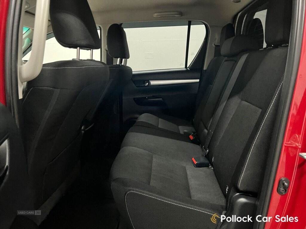 Jun 2017 Toyota Hi-lux Icon D/Cab Pick Up 2.4 D-4D Auto