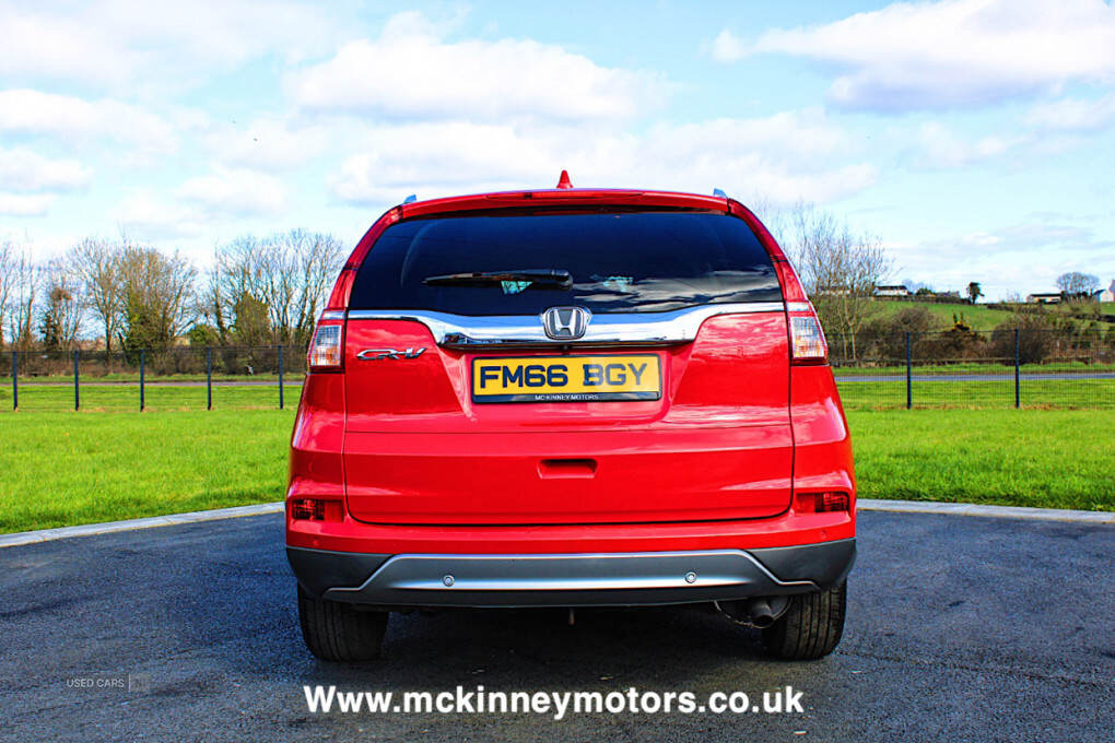 Dec 2016 Honda CR-V 1.6 i-DTEC SE Plus 5dr 2WD