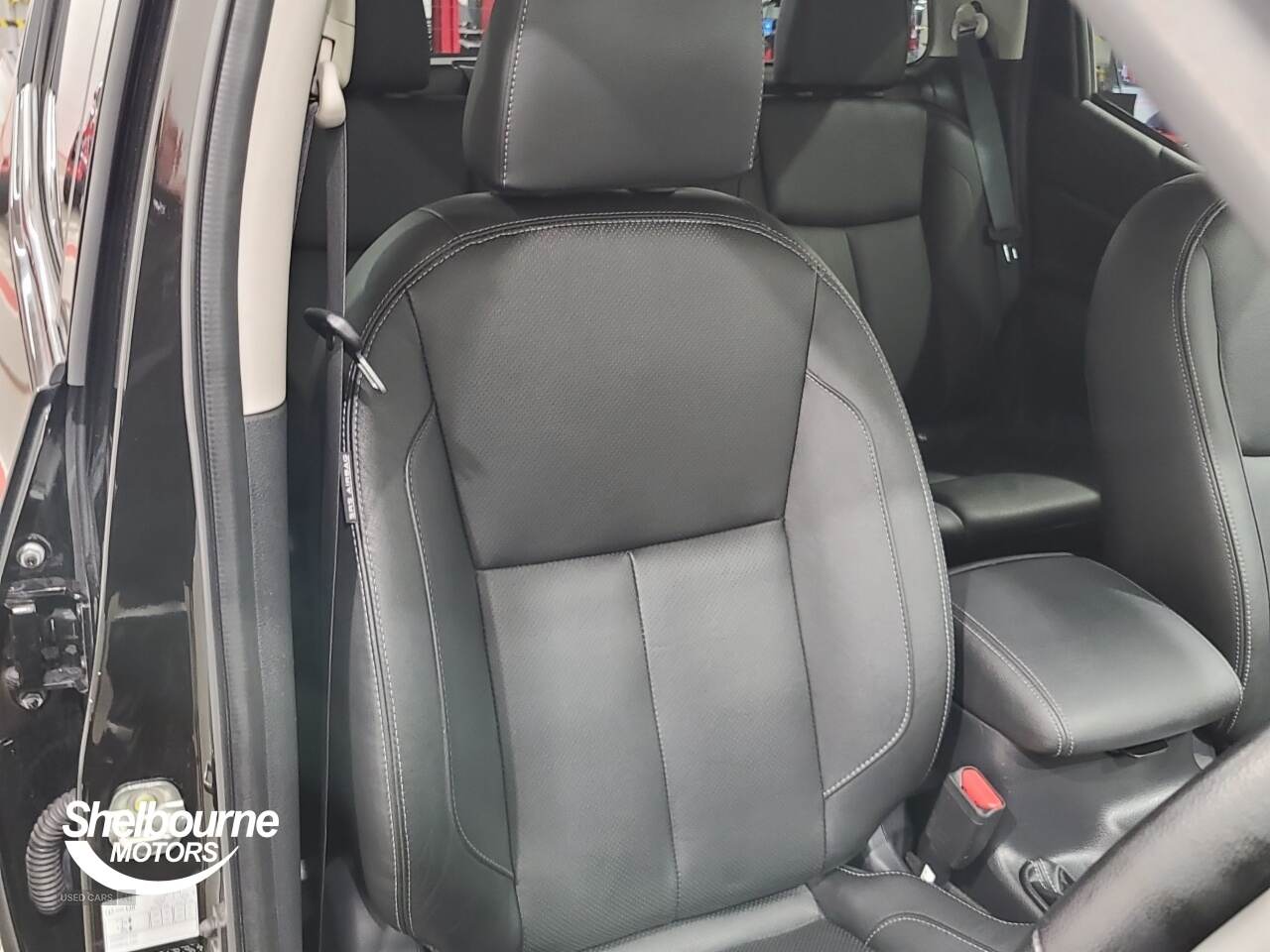 Dec 2021 Nissan Navara Double Cab Pick Up Tekna 2.3dCi 190 TT 4WD Auto