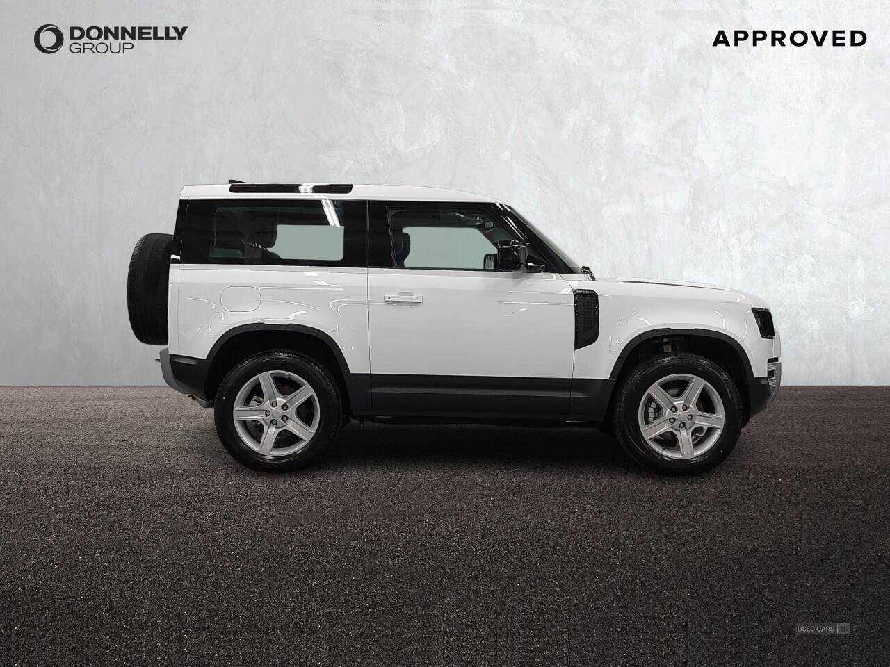 Oct 2024 Land Rover Defender 2.0 P300 SE 90 3dr Auto