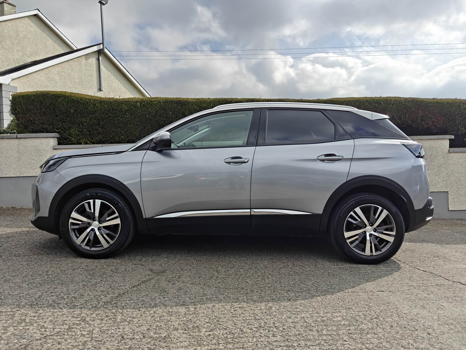 Feb 2021 Peugeot 3008 1.5 BlueHDi Allure Premium 5dr