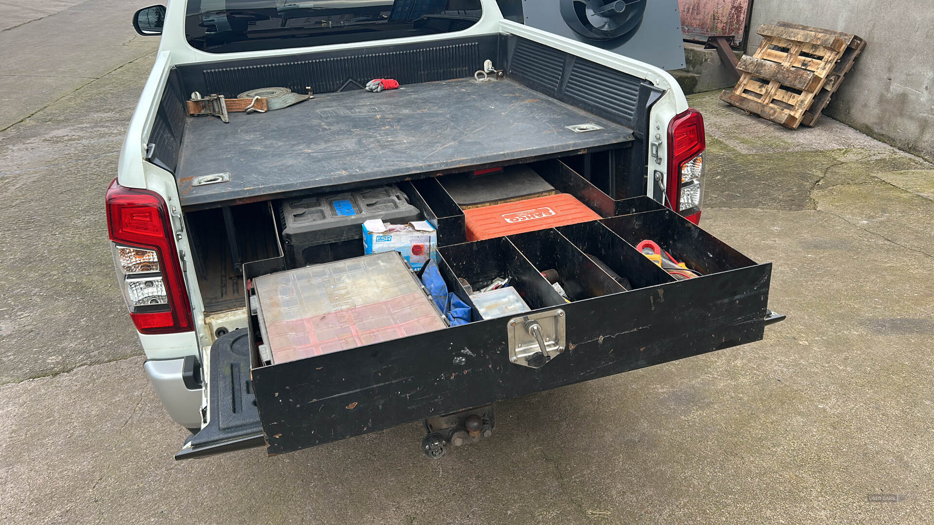 Nov 2020 Mitsubishi L200 Double Cab DI-D 150 Barbarian X 4WD Auto