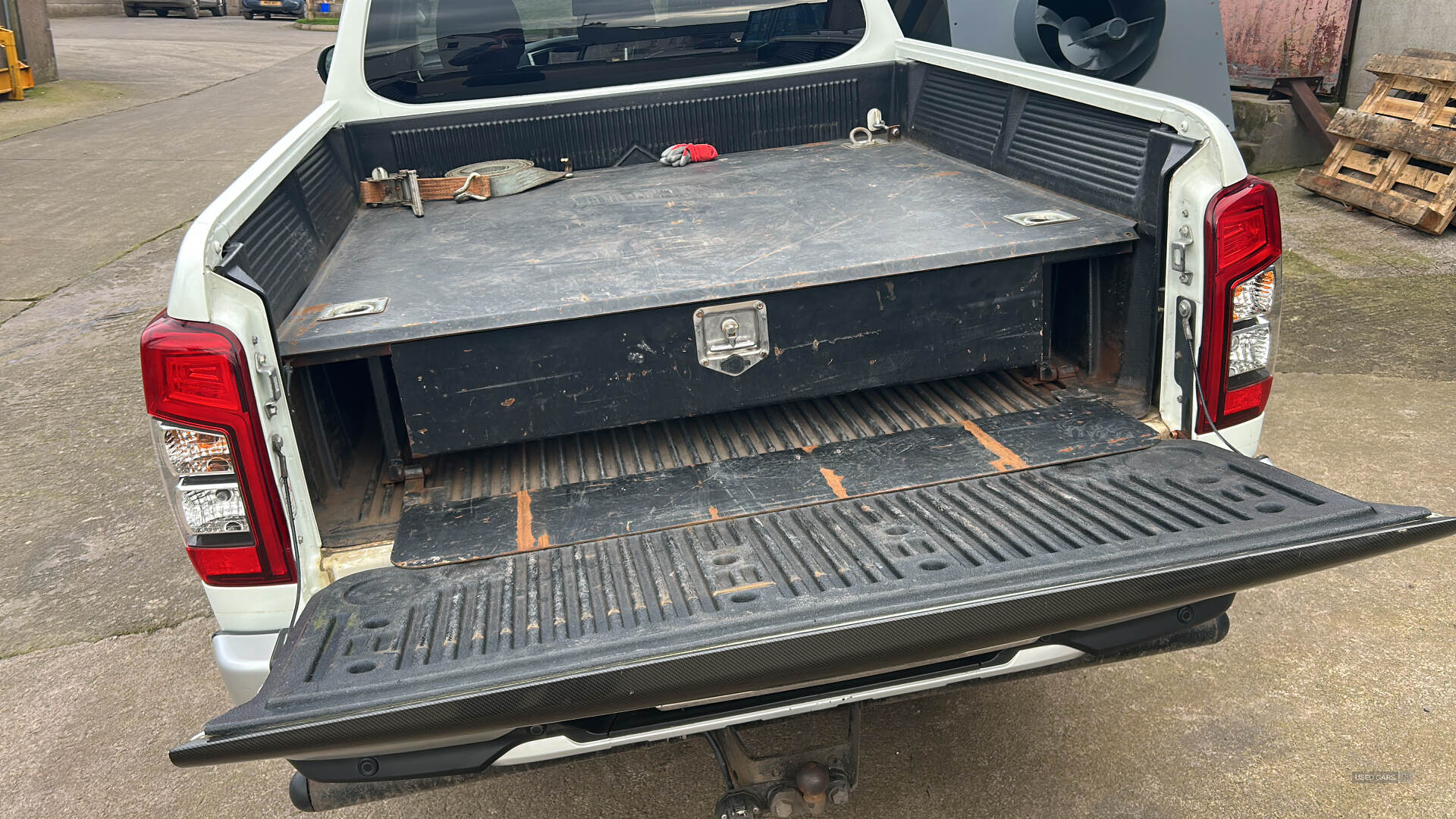 Nov 2020 Mitsubishi L200 Double Cab DI-D 150 Barbarian X 4WD Auto