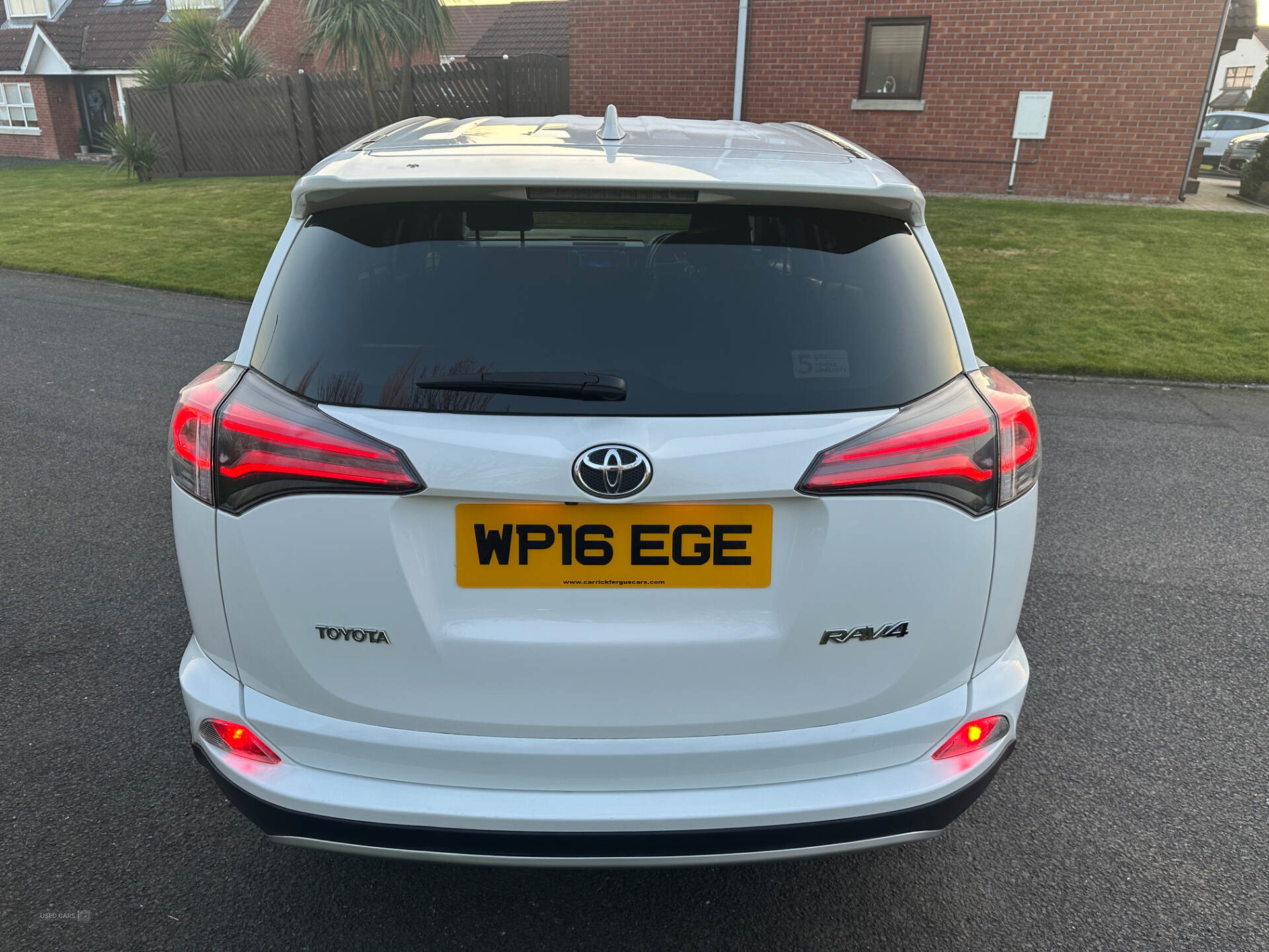 May 2016 Toyota RAV4 2.0 D-4D Business Edition 5dr 2WD