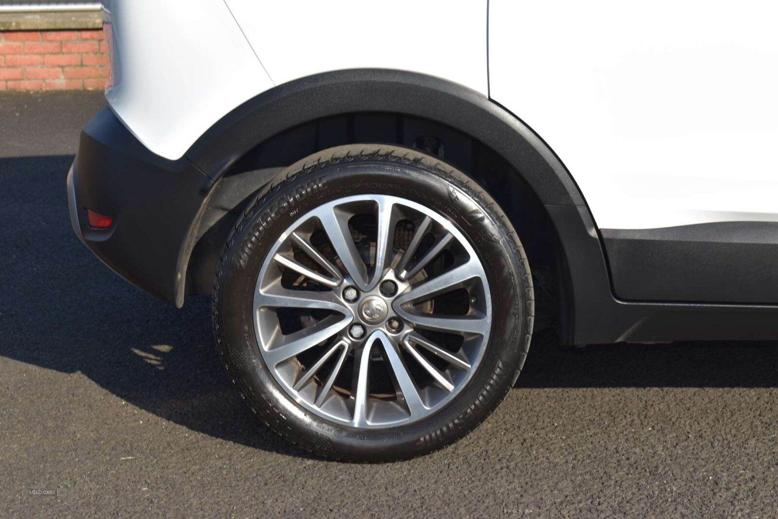 Feb 2020 Vauxhall Crossland X 1.2T [110] SRi Nav 5dr [6 Spd] [S/S]